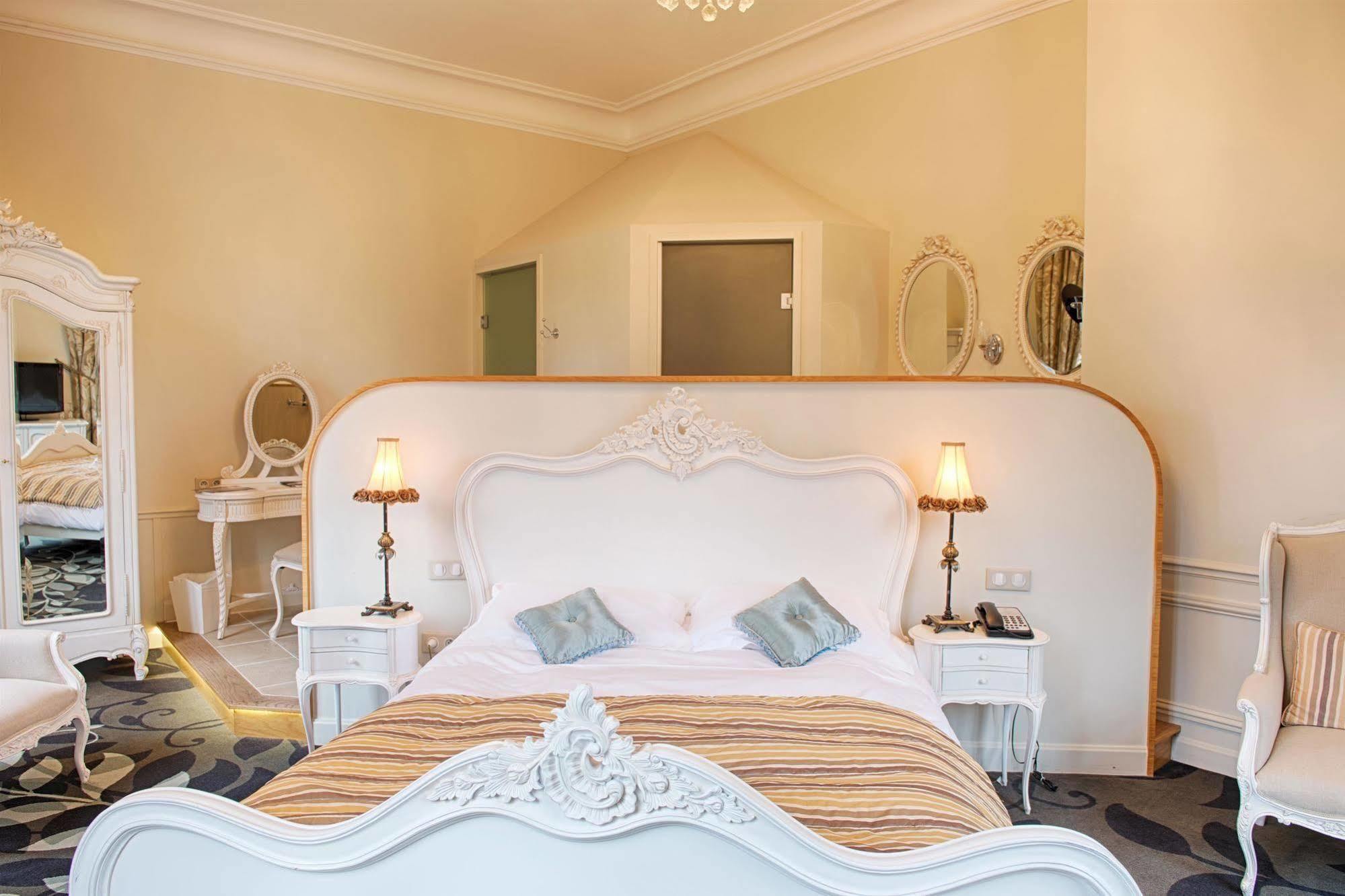 Wyndham Halcyon Resort La Souterraine Noth Exterior foto